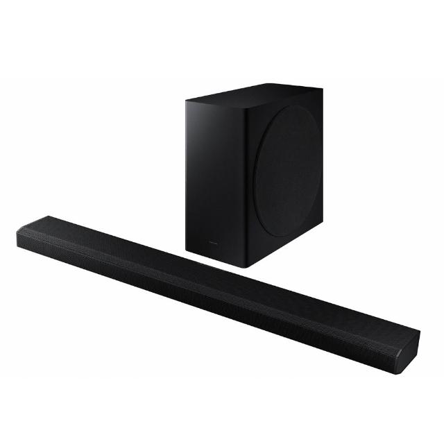 三星 Samsung HW-Q800A 音響系統,型號 HW-Q800A/ZW,為高品質 Soundbar 喇叭,支援 1 組 HDMI 輸入與 1 組 HDMI 輸出,內建藍芽 Bluetooth、WiFi 與 NFC 功能,讓您輕鬆連線智慧裝置享受音樂與影音娛樂。尺寸為 980 x 60 x 115 mm,重 3.6 kg,附重低音喇叭尺寸 210 x 403 x 403 mm,重 9.8 kg,電源供應 110V,產地中國。NCC 認證碼 CCAC20Y10070T8,提供優異音效表現,適閤家用劇院配置。規格僅供參考,實際以實物為準。 SAMSUNG三星 HW-Q800A