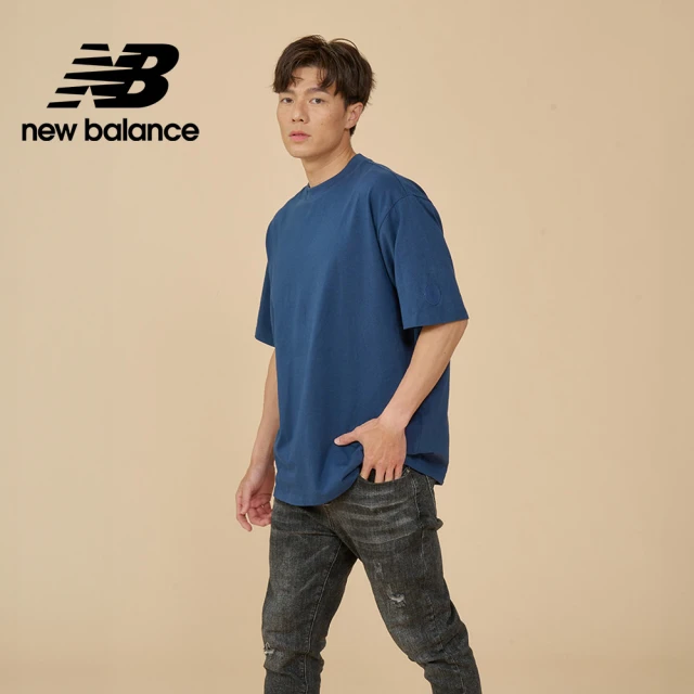 NEW BALANCE NB 圓形鋼印NB短袖上衣_MT43521NNY_男性_藍色(美版 版型偏大)