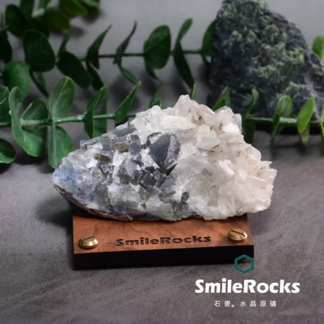 【SmileRocks 石麥】石麥水晶原礦  螢石＆方解石原礦 No.622000911(SmilePad 9X9底板)