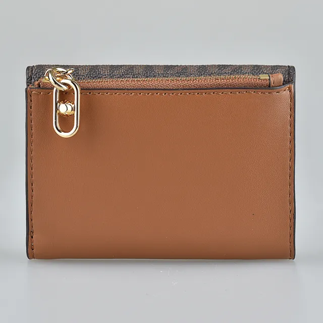 【Michael Kors】MK MICHAEL KORS PARKER LOGO釦式4卡滿版PVC三折短夾(橡子棕x深褐)