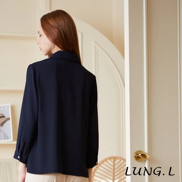 【LUNG.L 林佳樺】LQ65A素雅藍色搭配領帶七分袖女裝上衣(秋冬新品 加大尺碼)