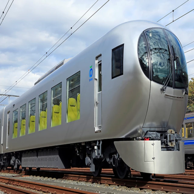 喜鴻假期 【輕井澤慢旅５日】Laview列車、星野榆樹街、西湖合掌村、敘敘苑燒肉、螃蟹放題