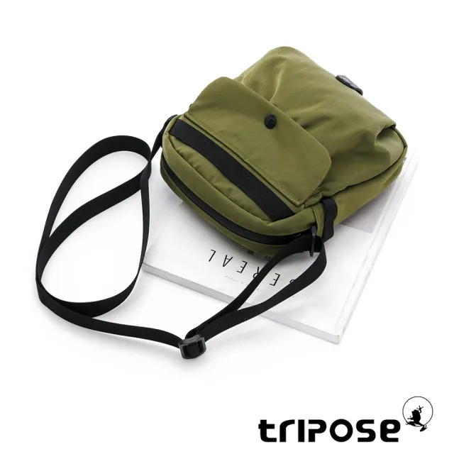 【tripose】REFLEC微皺尼龍輕量直式隨身包-大(多色)