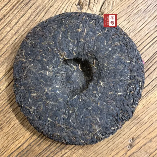 【茶韻】普洱茶2006年下關寶焰圓茶青餅357g/餅(生茶/附專用收藏夾鏈袋)