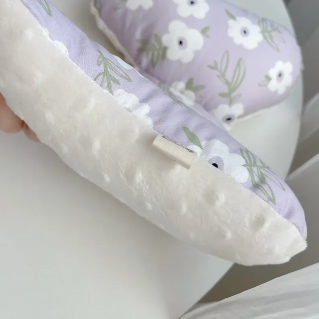 【Lianne baby】淡紫和花手工寶寶嬰兒推車汽座護頸枕/蝴蝶枕(推車靠枕 安全座椅枕頭 天使枕)
