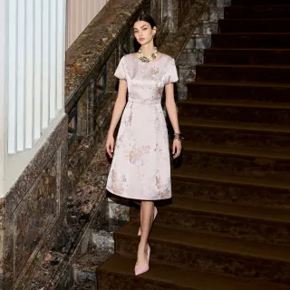 【ILEY 伊蕾】精工蝴蝶花卉緹花洋裝(粉；M-2L；1243027119)