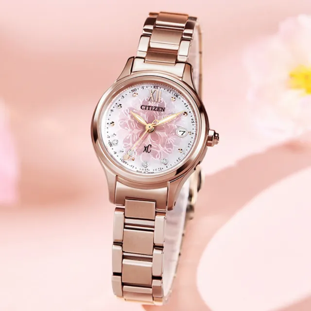 【CITIZEN 星辰】xC系列 櫻花粉蝶貝光動能優雅腕錶/27mm(ES9497-88X)