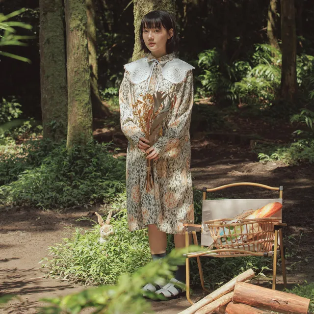 【MOSS CLUB】躲貓貓織標森林大典印花半開襟長袖洋裝(藍 米)