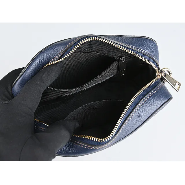 【FURLA 芙拉】FURLA Primula復古金屬拱門LOGO荔枝紋設計牛皮拉鍊斜背相機包(迷你/地中海深藍)