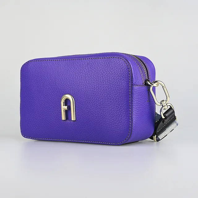 【FURLA 芙拉】FURLA Primula復古金屬拱門LOGO荔枝紋設計牛皮拉鍊斜背相機包(迷你/寶藍)