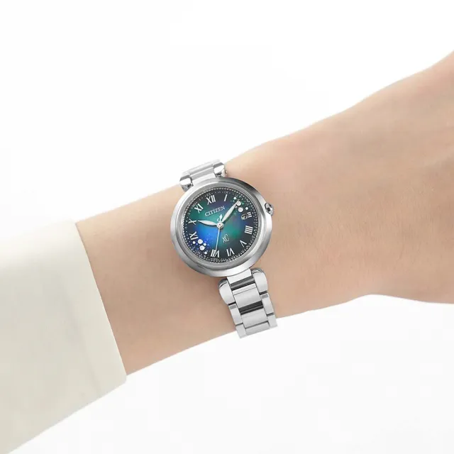 【CITIZEN 星辰】xC系列 千彩之海限定款 電波對時 鈦金屬 光動能腕錶/29mm(ES9460-61L)
