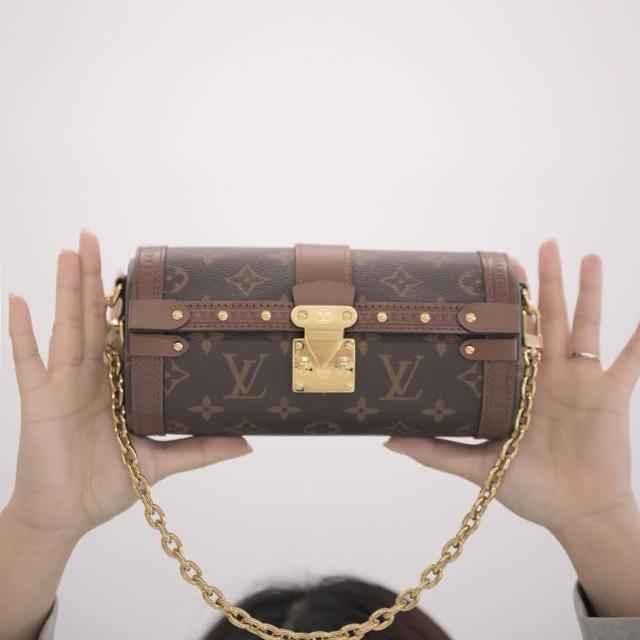 LV 路易威登 M57835 PAPILLON TRUNK 經典 Monogram 帆布斜背圓筒包，咖啡色系設計，採用高質牛皮與帆布製作，配備原廠防塵套與包裝盒，兩條背帶可自由調整，適合女性日常使用，輕便實用，展現高階時尚風格。