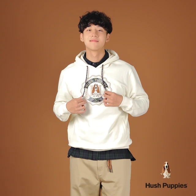 Hush Puppies 男裝 帽T 經典學院風格紋品牌圖章刺繡狗帽T(淺卡其 / 44102102)