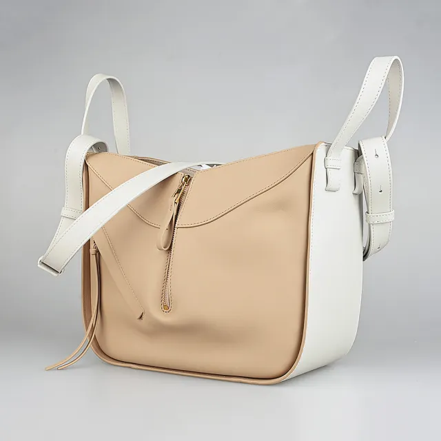 【LOEWE 羅威】LOEWE壓印LOGO拼接小牛皮鉤釦式手提斜背吊床包(米白x奶茶米棕)