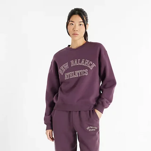 【NEW BALANCE】NB 文字刷毛上衣 長袖上衣 休閒上衣 大學T 女款 紫色(WT43516PLN-F)