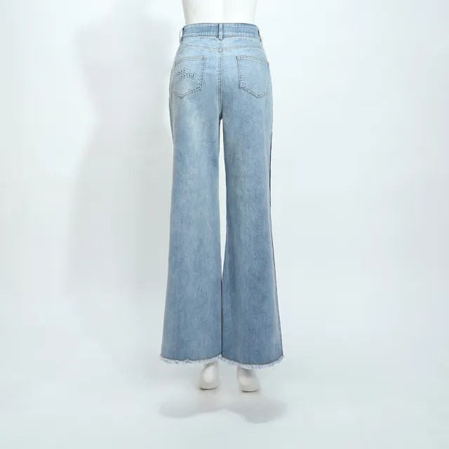 【ILEY 伊蕾】水洗抽鬚寬直筒牛仔褲(淺藍；M-XL；1243318608)