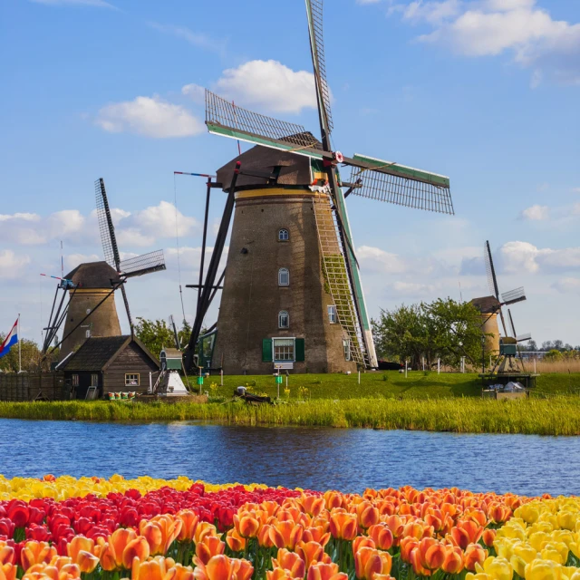 喜鴻假期 【純淨瑞士12日】四大名峰、三大景觀列車、葡萄園梯