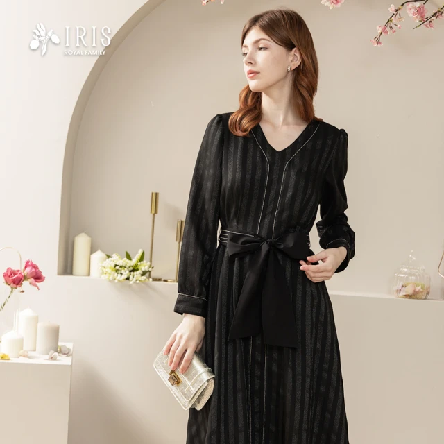 IRIS 艾莉詩 法式氣質雙排釦縮腰風衣外套-卡其色(467 IRIS 艾莉詩 質感細蔥條紋鍊飾洋裝-黑色(46663)