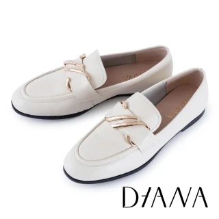 【DIANA】時尚造型釦飾真皮低跟樂福鞋(米色)