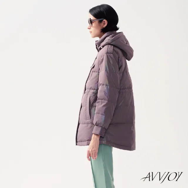 【AVVJOY 艾薇卓爾】亮澤中長版羽絨外套(外套 大衣 麵包服  連帽外套 羽絨外套 長版羽絨外套 CLA0414OW)