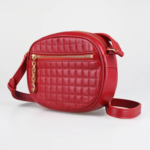 【CELINE】CELINE C Charms金屬吊飾格紋絎縫小牛皮斜背相機包(紅)