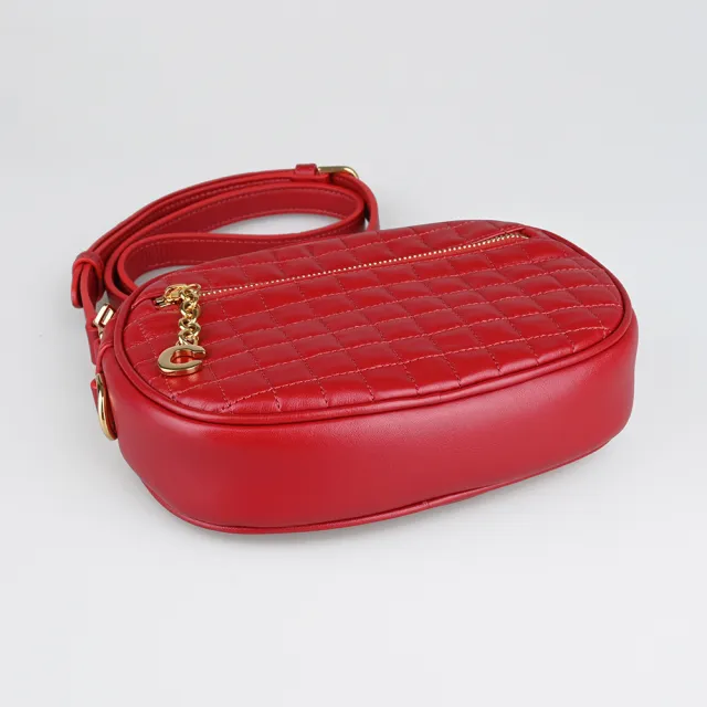 【CELINE】CELINE C Charms金屬吊飾格紋絎縫小牛皮斜背相機包(紅)