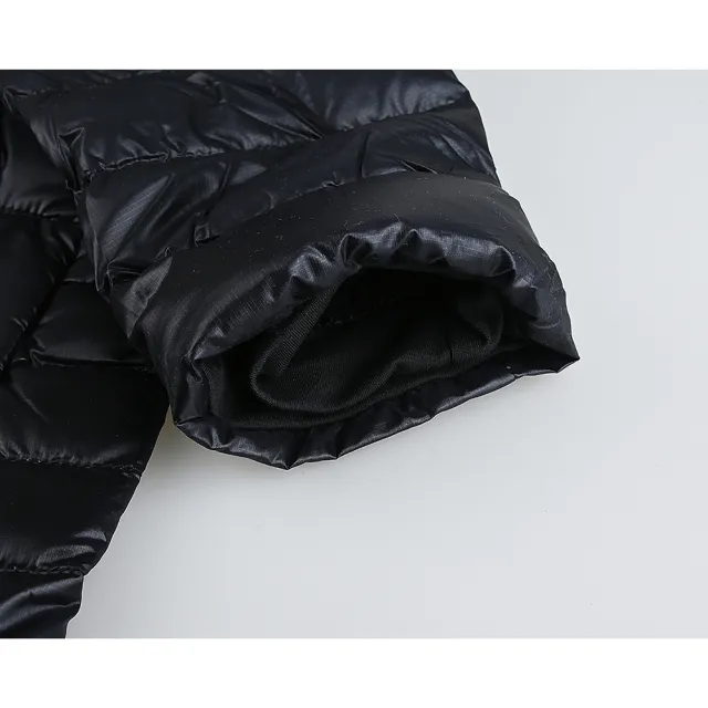 【CANADA GOOSE】CANADA GOOSE CYPRESS徽章LOGO立領輕量防撕裂再生尼龍羽絨外套(女款/黑)