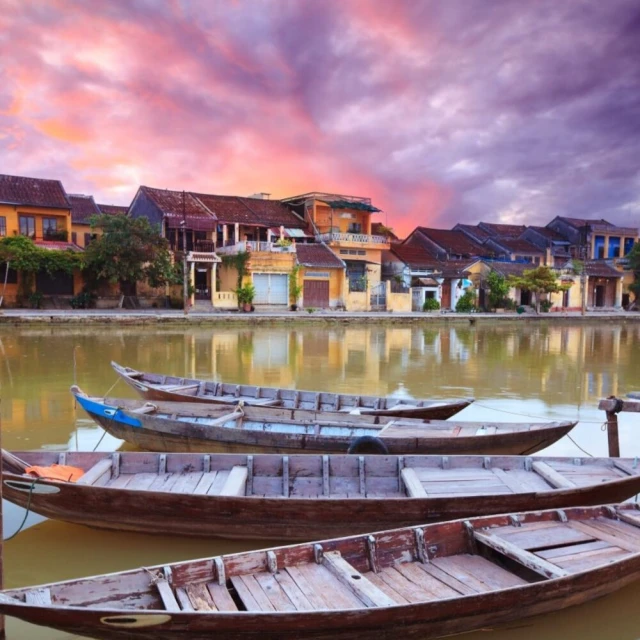 喜鴻假期 【峴港法式奢華５日】會安印象秀、世界遺產古都全覽、巴拿山、法式料理、全程五星面海