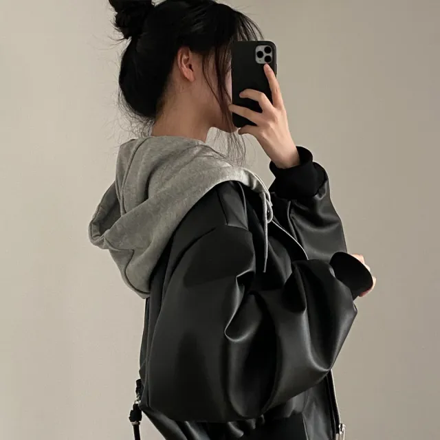【D.studio】韓版小眾拉鍊寬鬆假兩件連帽皮衣外套(女裝衣服上衣保暖外套保暖上衣連帽外套冬天外套 J375)（其他規格）