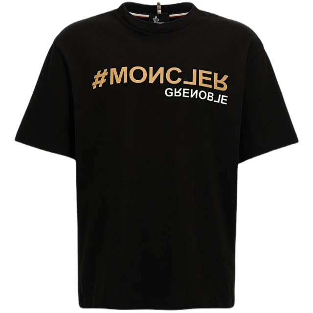 MONCLERMONCLER 秋冬新款 男款 胸前立體英文名&左臂品牌LOGO 短袖T恤-黑色(S號、M號、L號、XL號)