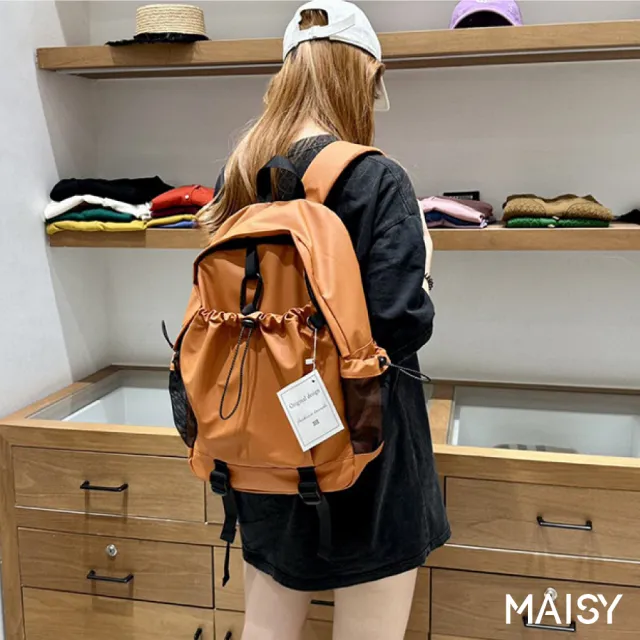 【MAISY】防潑水實用電腦包 雙肩包 後背包(防水包 卡其色／白色／棕色／黑色)