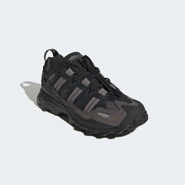 【adidas 愛迪達】Hyperturf 男 休閒鞋 運動 復古 三葉草 反光 耐磨 緩震 包覆 機能 黑 灰(GX2022)