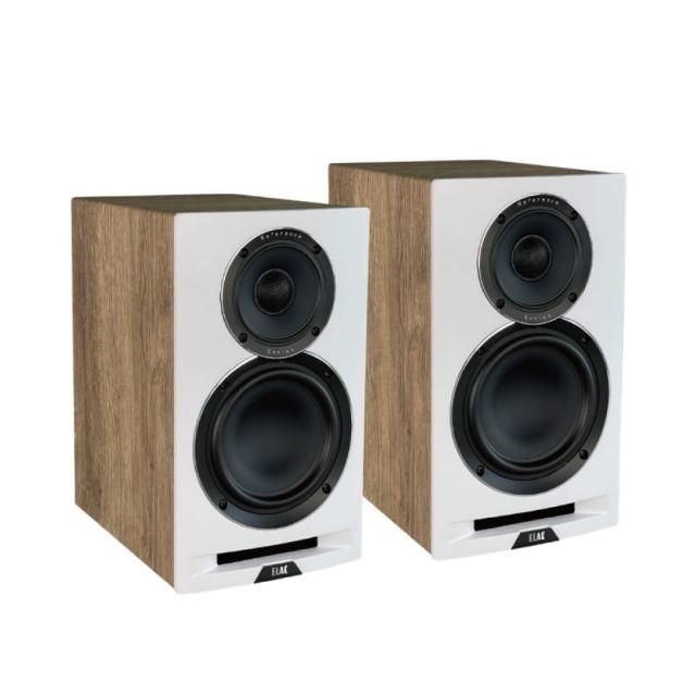 ELAC UBR62 書架喇叭源自 Debut Reference 系列，搭載先進 JET 5 氣動高音單元與 ARS 波導技術，提供清晰高頻與寬廣聲場表現，精準低音單元重現音樂細節。完美適合 Hi-Fi 愛好者使用，支援多種音源連線，安裝簡易，輕鬆提升居家音響體驗。結合歐系美學設計與專業音質，是書架喇叭中的頂級選擇，無論音樂重現或家庭劇院，都帶來卓越聲音表現與優雅外觀，成為居家音響系統的理想伴侶。