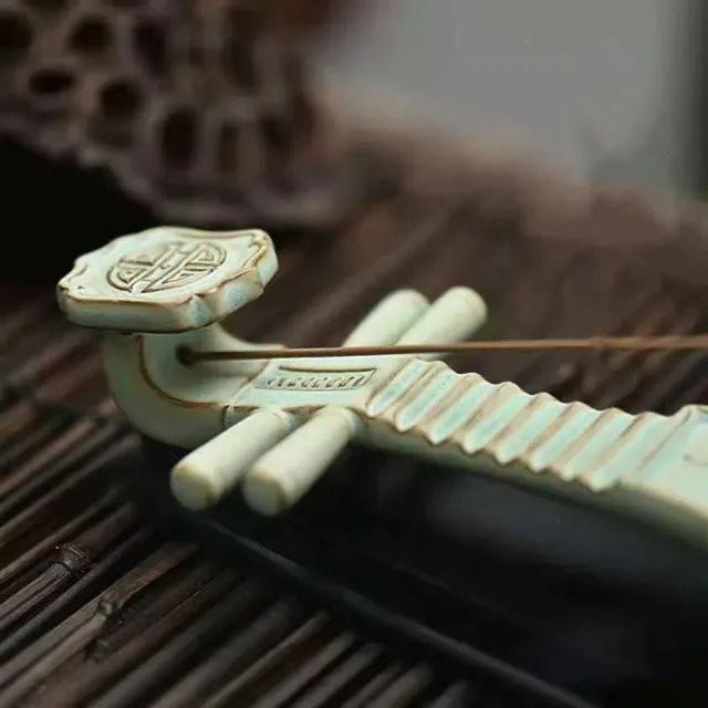 【A&R】招財開運琵琶陶瓷香插香薰爐(祈福 拜拜 淨化除穢 臥室用香 禮佛 香爐)