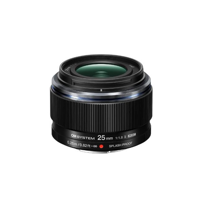 OLYMPUS 奧林巴斯 M.ZUIKO DIGITAL 25mm F/1.8 II 廣角定焦鏡頭，屬MZUIKO系列，專為M4/3系統設計，重量輕巧0g~200g，提供出色光圈表現與清晰成像。OM SYSTEM元佑公司貨，上網註冊享12+6個月保固（總計18個月），來源可靠，詳細保固請參考官網 http://www.yuanyu.tw，原廠服務專線02-87515055。完美適合微四三相機使用者，追求高品質廣角拍攝。