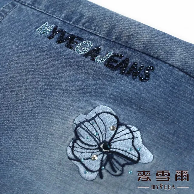 【MYVEGA 麥雪爾】高含棉花朵刺繡九分喇叭丹寧牛仔褲-藍