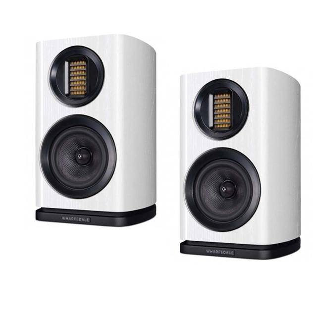 Wharfedale EVO 4.1 採用 Eversolo 品牌立體聲設計，具備其他音質認證，適用 HDMI、Wireless、SPDIF、AV、LAN 連線。支援 WIFI 傳輸、觸控操作、無線遙控、Hi-Res 音質及其他功能，提供 1 年保固。完美適合 Hi-Fi 愛好者，帶來沉浸式立體聲體驗，提升您的音樂享受。