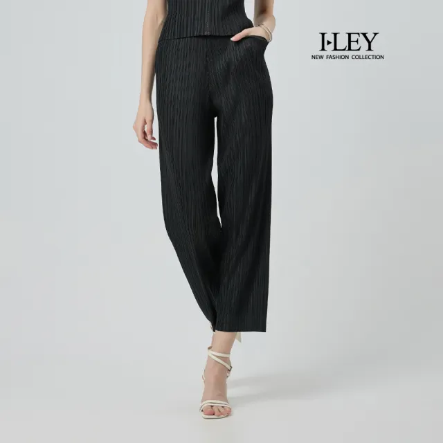 【ILEY 伊蕾】率性壓褶直筒長褲(黑；M-2L；1252566604)（其他規格）