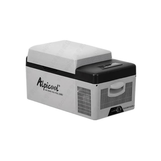 Laptinc 拉普蒂尼 20L 防水旅行揹包採用高品質防水材質，輕量僅0.8kg，完美適合日常通勤、戶外登山或短途旅行。內部多隔層設計，可輕鬆容納筆電、水壺及隨身物品，前袋拉鍊取物快速方便。抗震耐磨肩帶融入人體工學，舒適不壓肩，結合時尚外觀與實用機能，是防水旅行揹包、輕量揹包、多功能通勤揹包的理想選擇，讓出行更輕鬆自在。