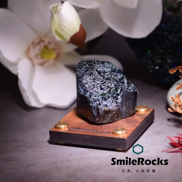 【SmileRocks 石麥】石麥水晶原礦  綠碧璽原礦 No.100200314(SmilePad 6X6底板)