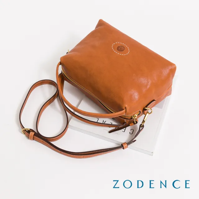 【ZODENCE 佐登司】HAN義大利植鞣革垂墜感雙提把斜背包(經典駝)