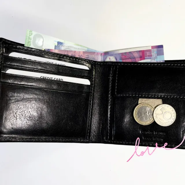 【iTa.a】100%義大利Tuscany製。100%頭層植鞣牛革(內翻袋∕卡片層男用皮夾-拉不拉多黑)