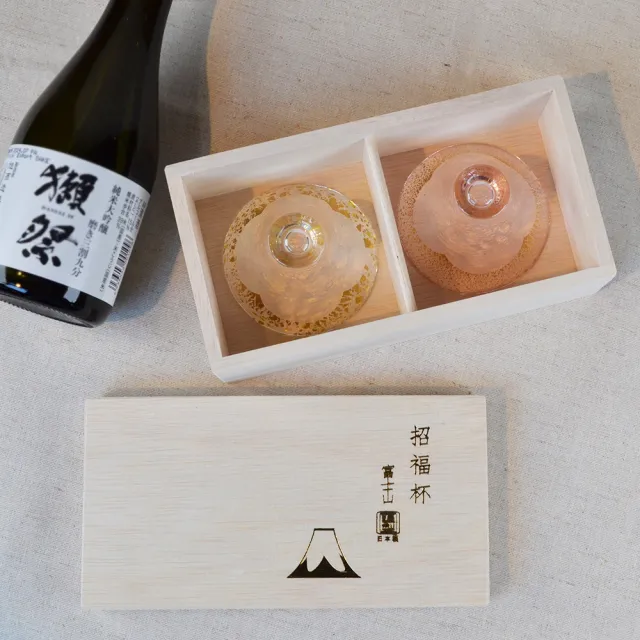 【YU Living 信歐傢居】日本進口 東洋佐佐木手工玻璃富士山招福冷酒杯組 65ml(透明金.粉紅金色/酒器酒具)