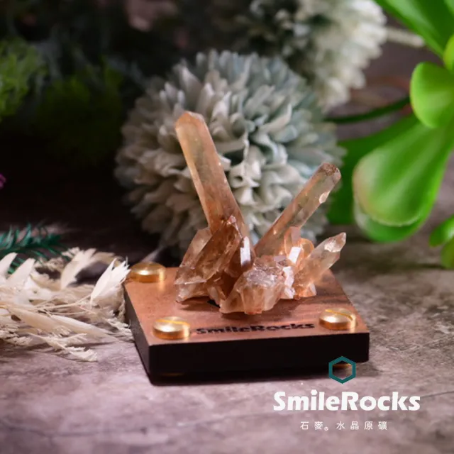 【SmileRocks 石麥】石麥水晶原礦 黃水晶簇 No.623680322(SmilePad 6X6底板)