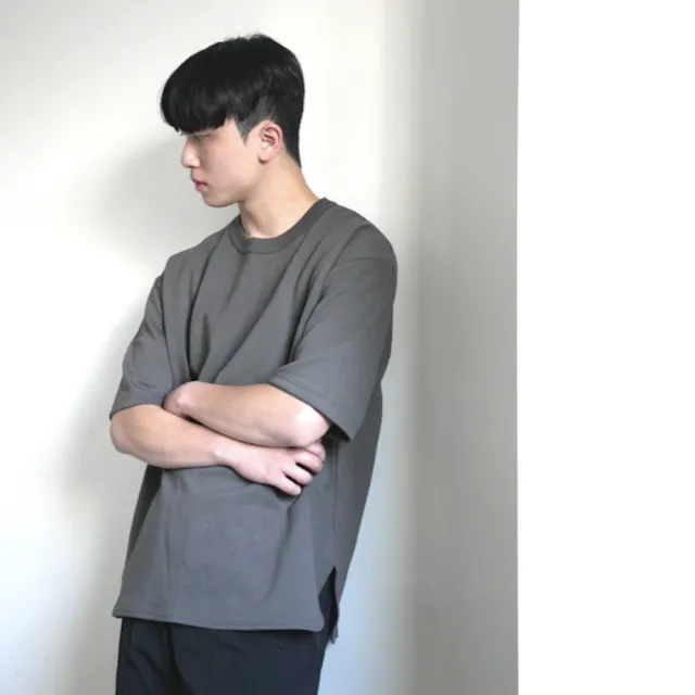 【AMERO】男裝 女裝 短袖圓領Ｔ恤(男裝 女裝 短袖圓領Ｔ恤 圓弧下擺 落肩 情侶裝)