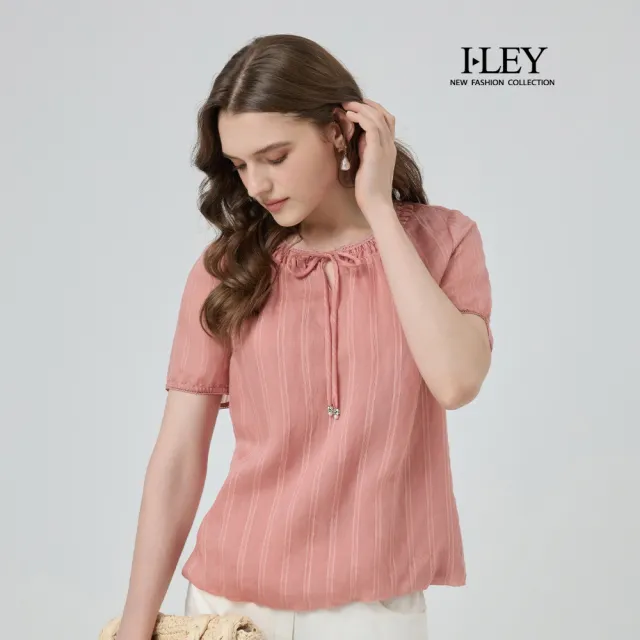 【ILEY 伊蕾】綁帶蕾絲直條紋短袖上衣(粉；M-XL；1252241004)