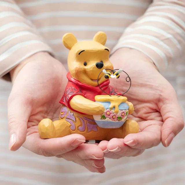 【Enesco】精品雕塑 Disney 迪士尼 維尼抱著蜂蜜罐居家擺飾