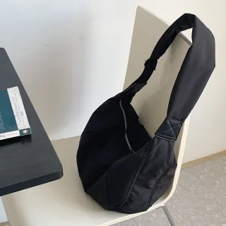 【MoonDy】雙11 女生包包 包包女 尼龍包包 A4包包 書包 餃子包 水餃包 半月包 斜背包 雲朵包 女