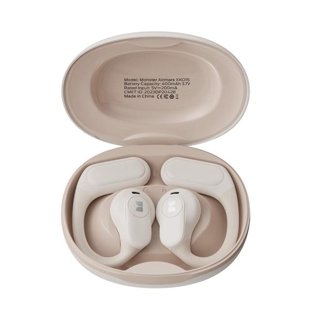 MONSTER 魔聲 MON-XKO15 是輕量藍芽耳掛式耳機，僅9g x2，採用氣傳導技術，適合電競遊戲與日常使用。具備麥克風、藍芽5.4傳輸，白色系設計，包含充電收納盒。相容iOS、Android、Windows、MAC等系統，一年保固，中國製造。