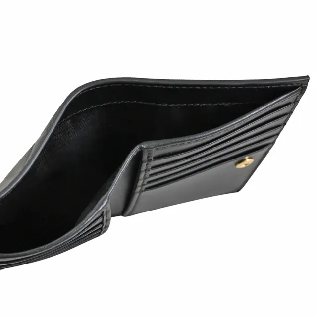 【PRADA 普拉達】經典浮雕三角LOGO皮革格紋多卡對折中夾(黑)